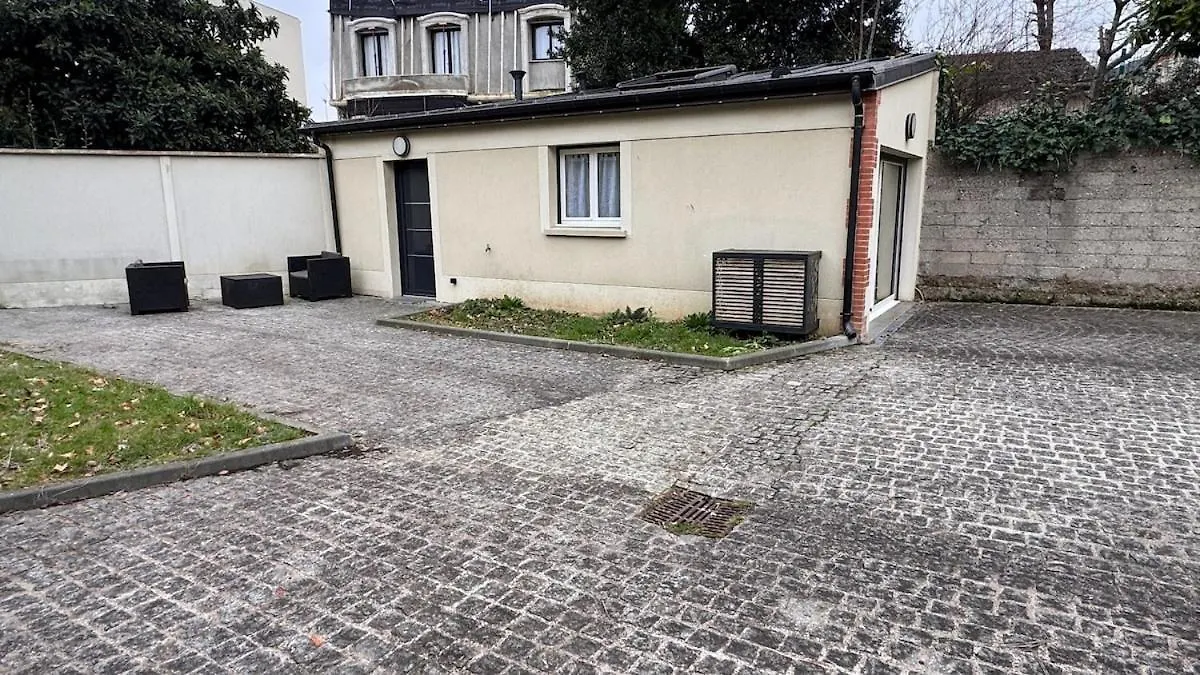 Διαμέρισμα Ground Floor Studio, Terrace, Parking Near Paris Maisons-Alfort